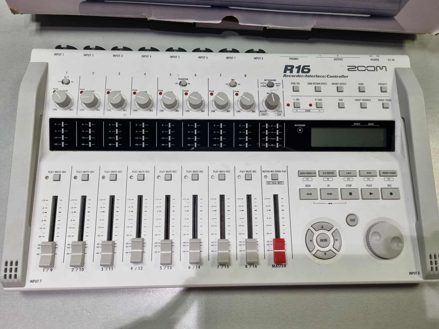 ZOOM R 16 enregistreur multipiste